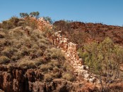 A quartz dyke at Hall's Creek, Australia, known as the China Wall. Credit: Graeme Churchard