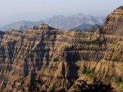 The Deccan Traps near Mahabaleshwar, India.
Credit: Image courtesy of Gerta Keller, Department of Geosciences, Princeton University.